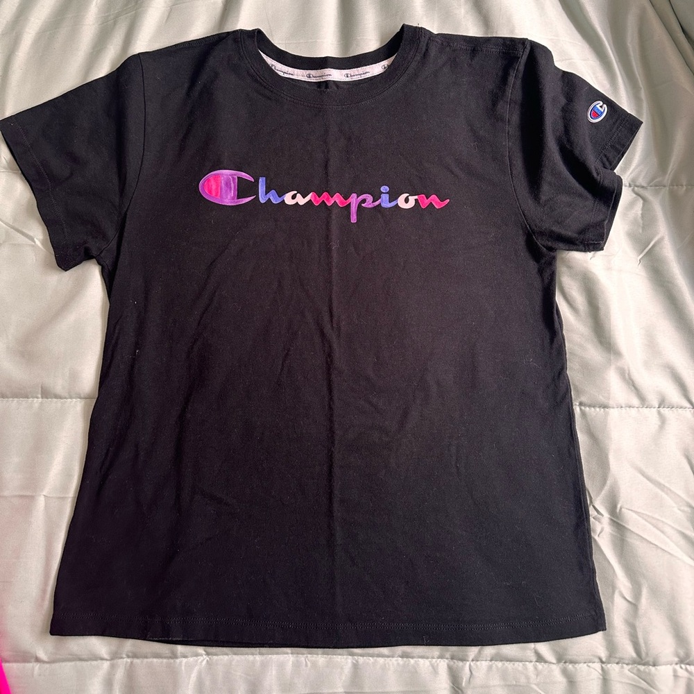 Women’s Black Champion Shirt Size Large